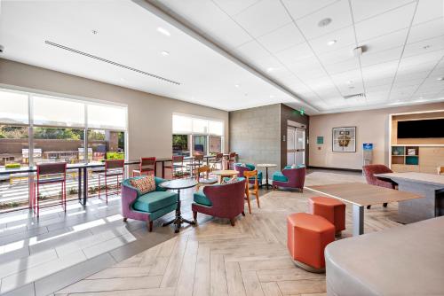 Home2 Suites By Hilton San Bernardino in San Bernardino, USA