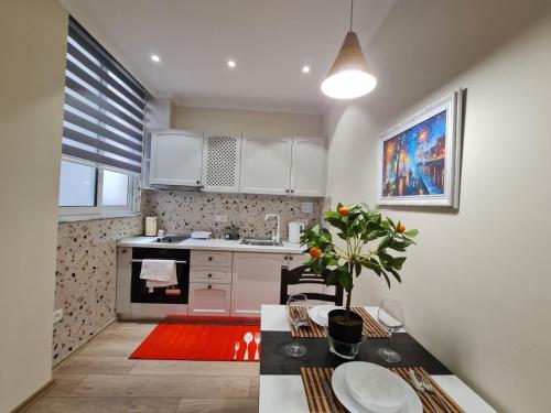Tirana City Center Cozy Modern Apartment 9/B, Tirana (photo 11)