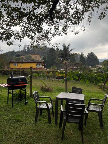 Dārzs, Cabaña Shalom Guarne! (Cabana Shalom Guarne!) in Guarne