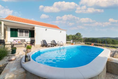 Family friendly house with a swimming pool Veliki Brocanac, Zagora - 22666 in Veliki Bročanac