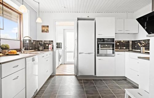 4 Bedroom Gorgeous Home In Holstebro