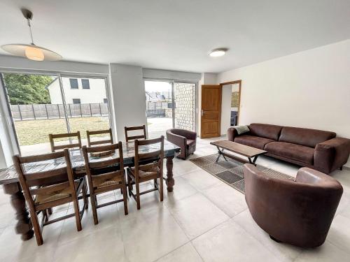 Maison Jullouville, 5 pièces, 7 personnes - FR-1-361-511 (Charmante maison neuve proche plage, 4 chambres, 7 couchages, jardin, parking et tout confort - FR-1) in Jullouville