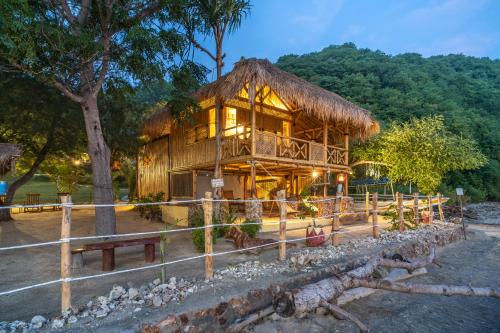 Catappa Village Lombok Room Type - Villa - Beach Front