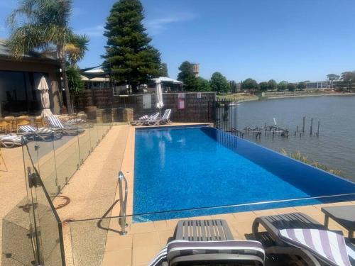The Jetty Penthouse, Unit 9 in Nagambie