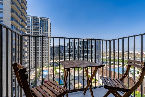 Newly furnished apartment in Dubai Hills I Socio Tower - image 2