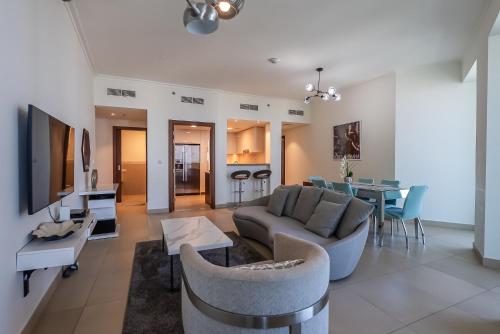2BDR apartment near Burj Khalifa I Downtown Dubai I Burj Vista - image 2