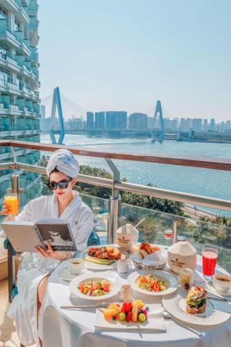 InterContinental Haikou Seaview, an IHG Hotel