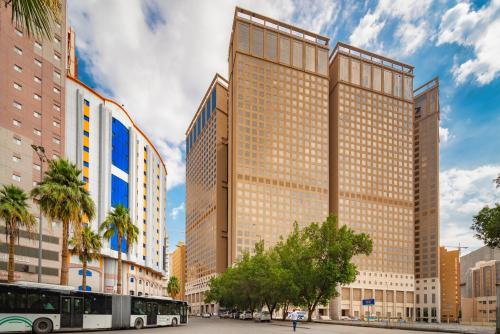 Al Kiswah Towers Hotel - Tap to explore photos