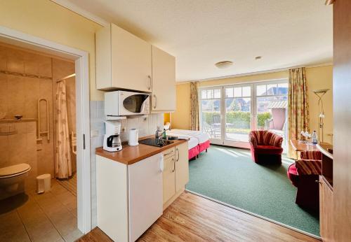 Kitchen, Hotel Gode Tied in Zingst