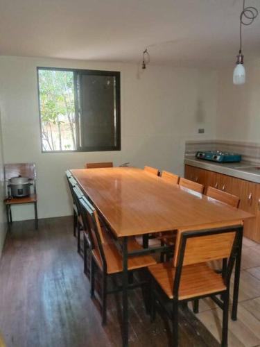 Cozy Lake House Accommodation for 10 to 15 guests in Cavinti