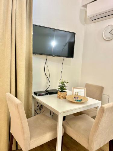 URBAN JUNGLE Apartment old town Air Conditioned, Bratislava (photo 9)