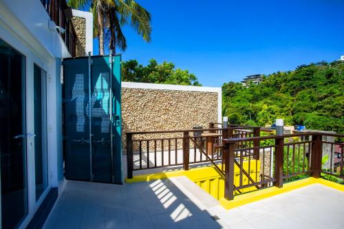 Balcony/terrace, Chillax Boracay in Diniwid