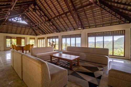 المرافق, شانثي أويانا (Shanthi Uyana) in Madulkelle