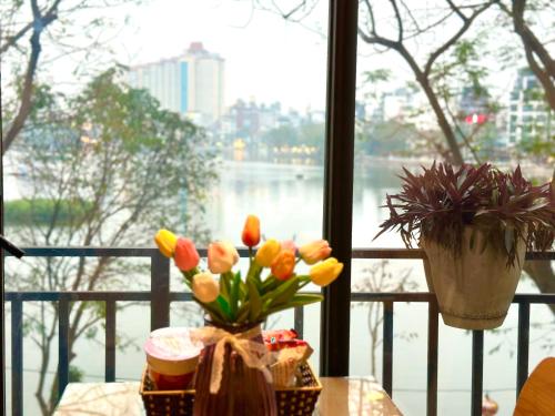 Windy Lakeview Studio Ha Noi
