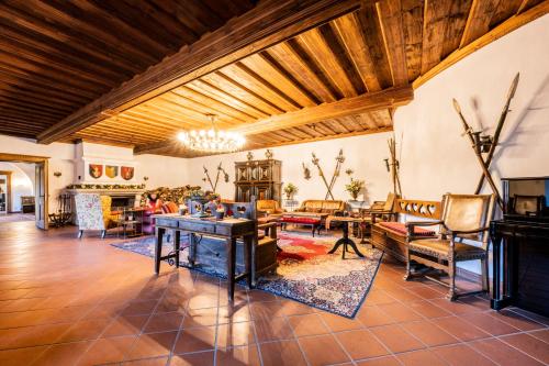 Hotelli välisilme, Burg Rabenstein in Ahorntal