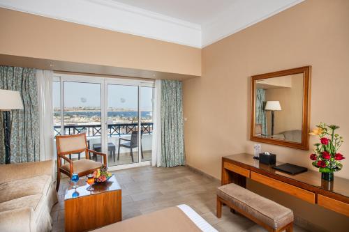 Club Double Room image 4