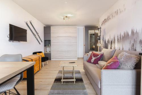 Studio rénové avec vue imprenable sur les Alpes in Crans-Montana, Schweiz