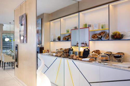 Le 7 Eiffel Hotel - image 6