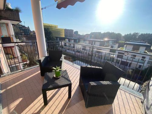 Comasina Charme Apartment with Terrace, Mailand