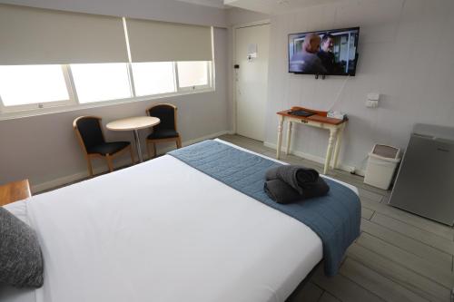1 queen bed