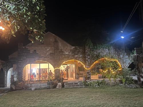 ห้องอาหาร, Kadilian Beach Resort in คูริเมา