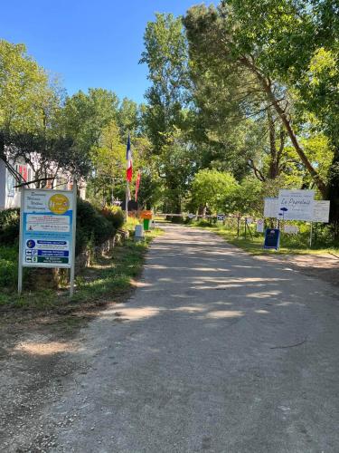 Chalet N13 - Camping - Saint-Julien-de-Peyrolas