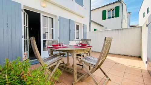 Jolie maison en résidence au cœur de Saint Martin de Ré - Location, gîte - Saint-Martin-de-Ré