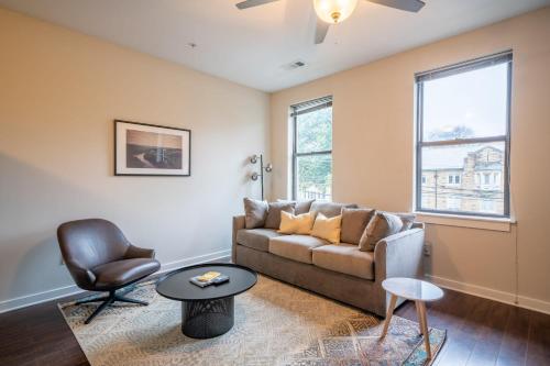 CozySuites MusicRow Astonishing Studio with free parking 23 in Nashville, USA