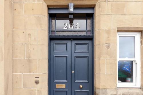 Beautiful Victorian Apartment close to the Botanical gardens, Free parking!, Edinburgh (photo 8)