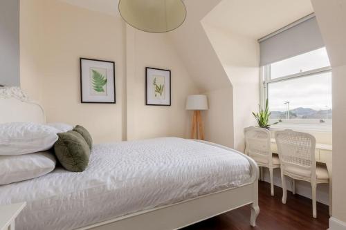 Beautiful Victorian Apartment close to the Botanical gardens, Free parking!, Edinburgh (photo 4)