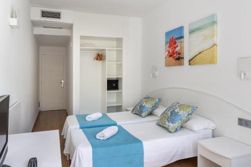 Hostal Neptuno - image 11