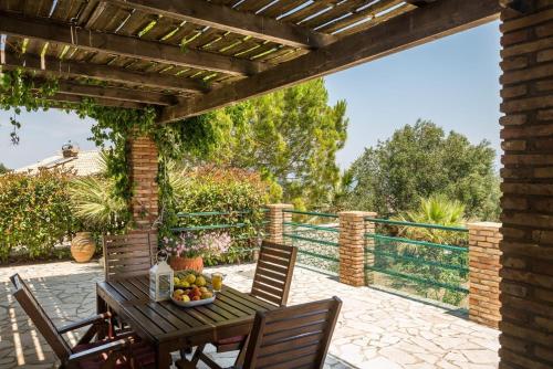 Grandiose Paxos Villa | 2 Bedrooms | Villa Sarutobi | Breathtaking Sea/Gaios Views and Private Pool | Loggos