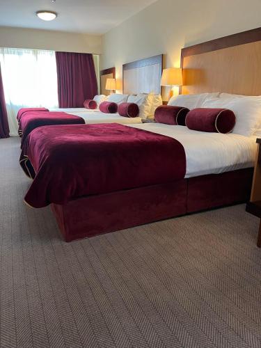 534816943 Headfort Arms Hotel