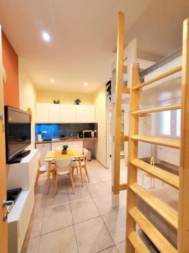Monaco à 50m, Appartement neuf, Clim et Wifi, Beausoleil