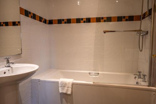 Cairndale Hotel And Leisure Club - main image