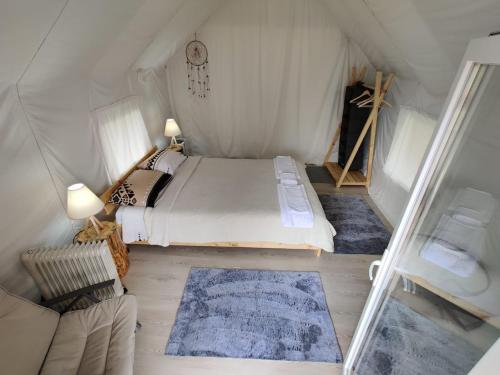 1 double bed