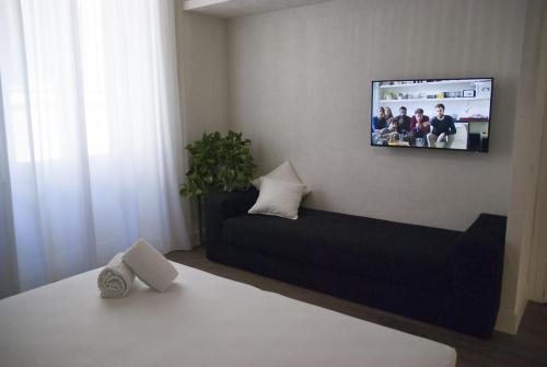 App Leoncino Design Apartment in Rome - image 9