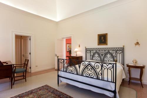Extraordinary Estate with pool m800 - image 13