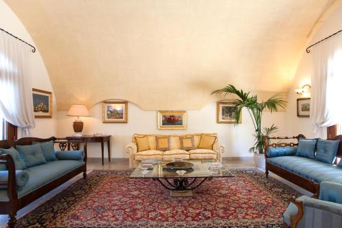 Extraordinary Estate with pool m800 - image 4
