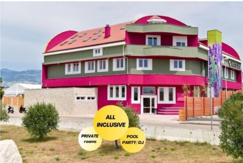 Hostel Zrće All Inclusive- ALL YOU CAN DRINK AND EAT!