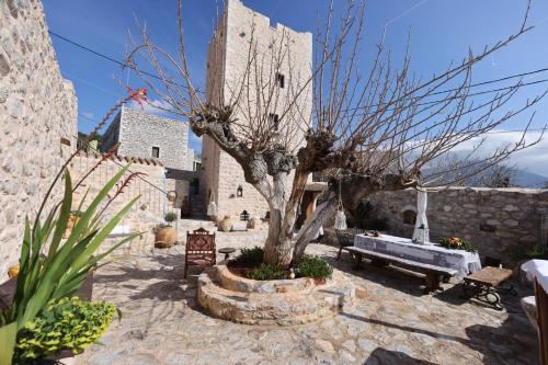 Skats, LITHOS TRADITIONAL TOWER in Omales