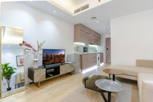 Airy and Peaceful - Studio - JLT - image 11