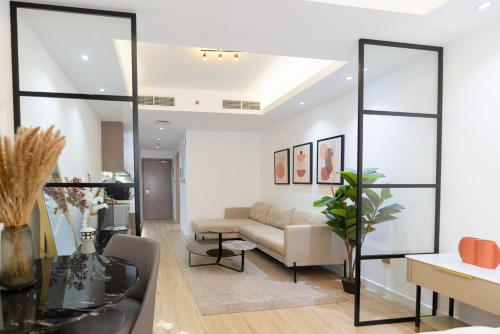Airy and Peaceful - Studio - JLT - image 6