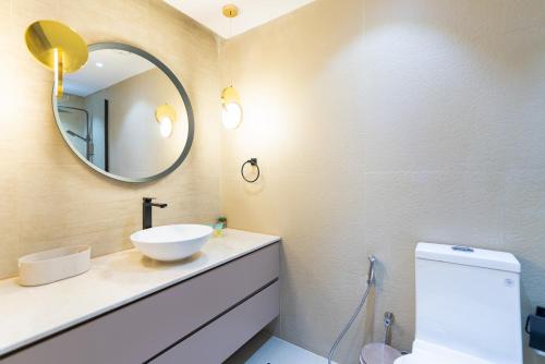 Airy and Peaceful - Studio - JLT - image 4