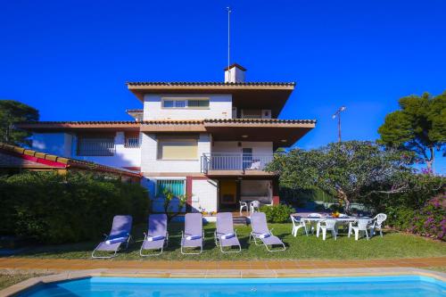 Villa Serena Only families Planet Costa Dorada