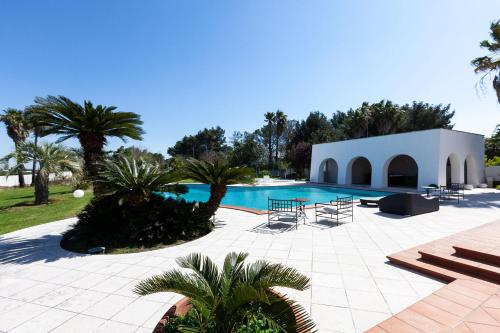 Villa Golia Pool Jacuzzi And Tennis - Happy Rentals