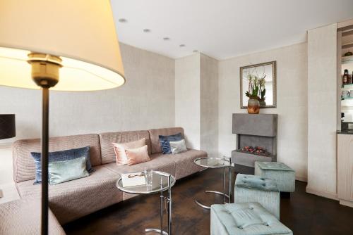Bar/lounge, Hotel Central Hamburg in Altona