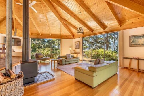 Osprey Lodge in Eaglehawk Neck