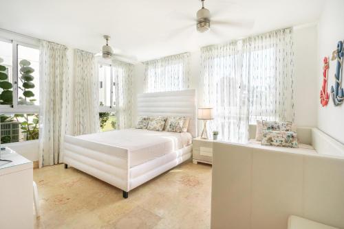 Beach front and beach access at Nueva Romana in La Caña