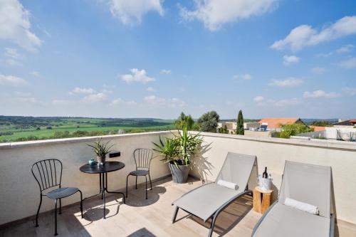 المنطقة المحيطة, Valley Suites in Agur